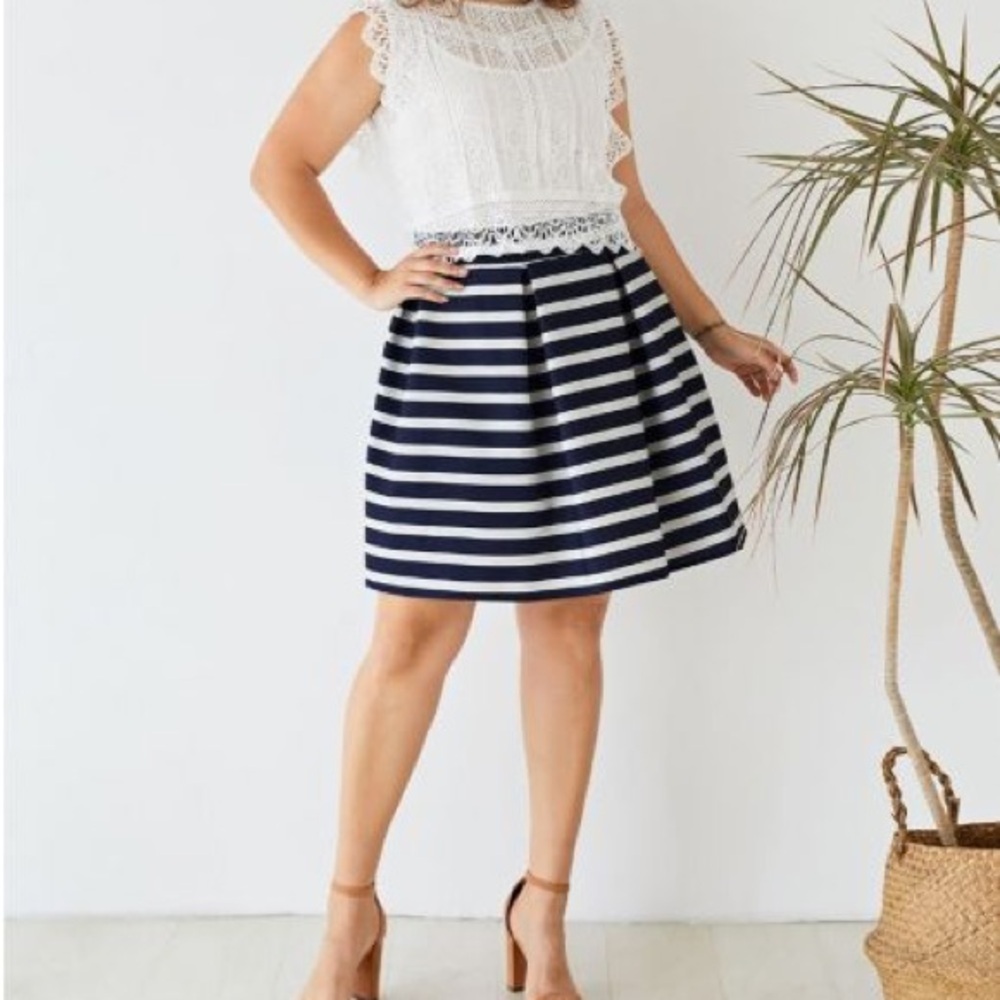 Chicwish Black & White Striped Circle Skirt - Picture 7 of 11